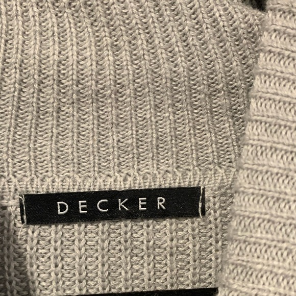 Decker Colorblock Knit Turtleneck Sweater - Picture 5 of 6